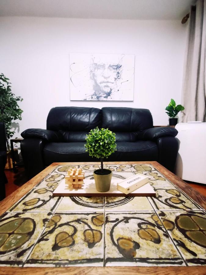 Plush 2 Bedroom Unit 5Min Downtown Off Wellington Montreal Exterior foto